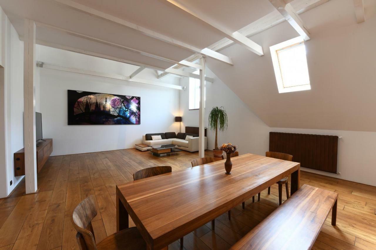 Loft Apartamento Praga Exterior foto
