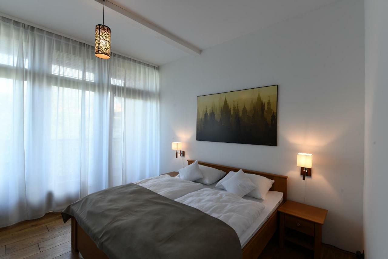 Loft Apartamento Praga Exterior foto